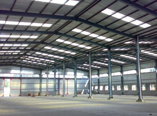 鋼結(jié)構(gòu)使用功能、設(shè)計、施工、以及綜合經(jīng)濟(jì)方面都具有優(yōu)勢